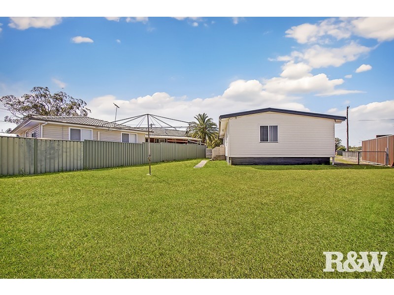 16 Runcorn Avenue, Hebersham NSW 2770