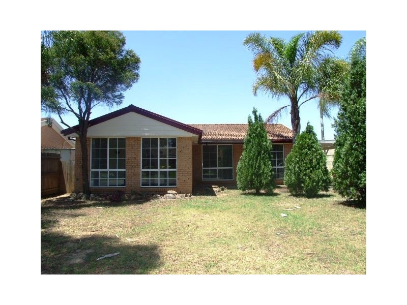 72 WEAVER STREET, Erskine Park NSW 2759