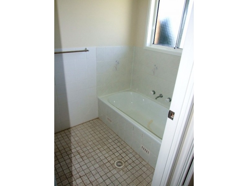 72 WEAVER STREET, Erskine Park NSW 2759