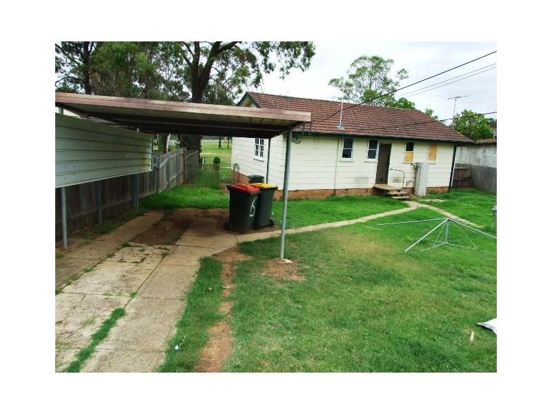 6 BALL PLACE, Willmot NSW 2770