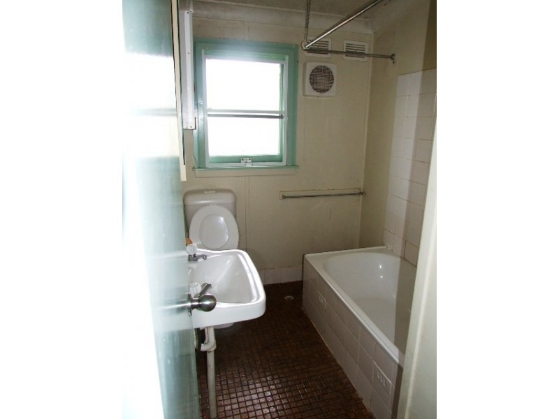 184 WOODSTOCK AVENUE, Whalan NSW 2770