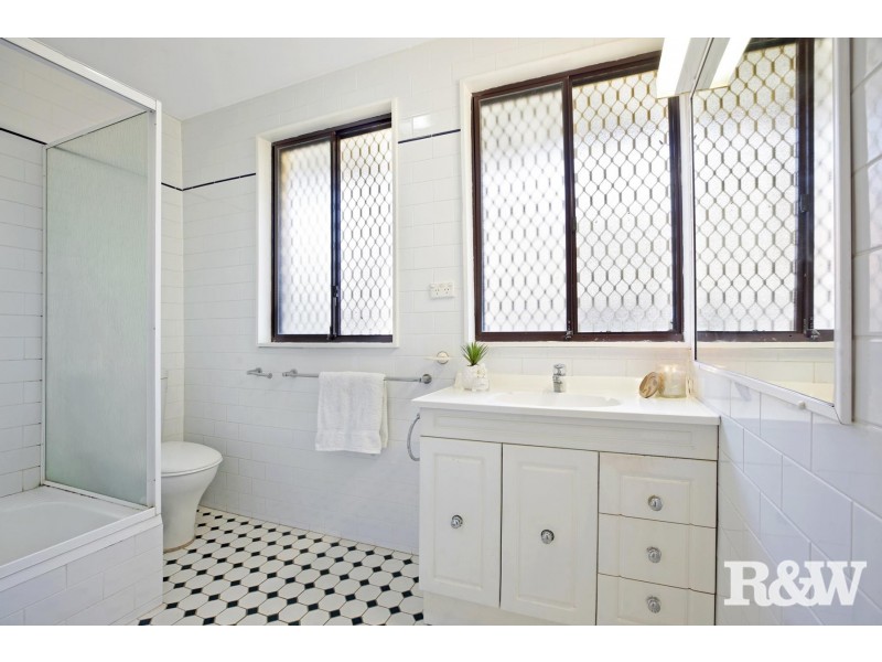 4 Illabo Street, Quakers Hill NSW 2763