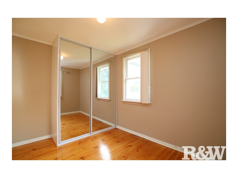 35 Feramin Avenue, Whalan NSW 2770