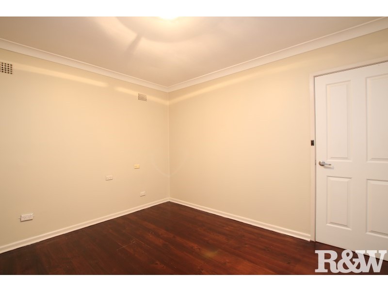 46 Waitaki Crescent, Lethbridge Park NSW 2770