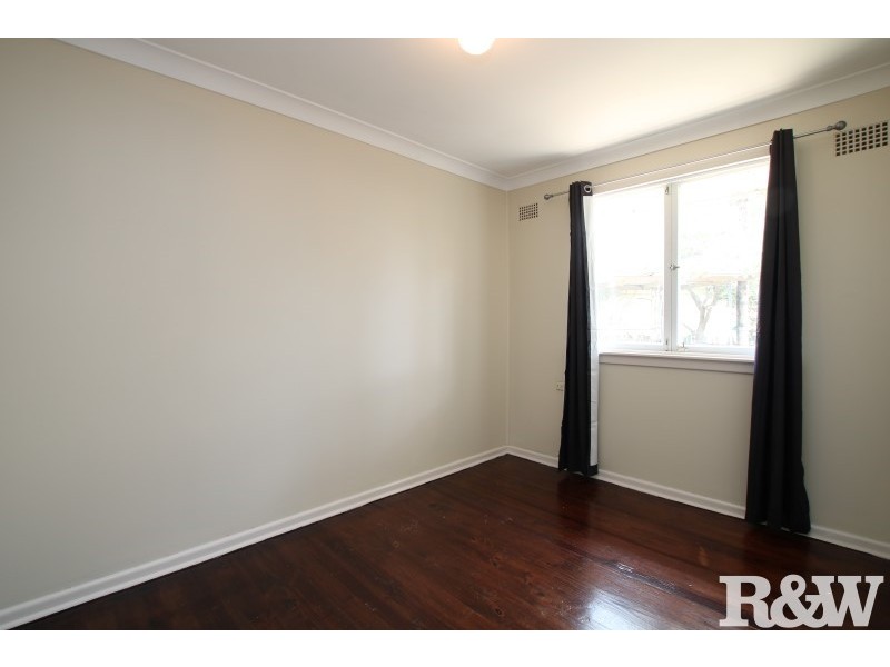 46 Waitaki Crescent, Lethbridge Park NSW 2770