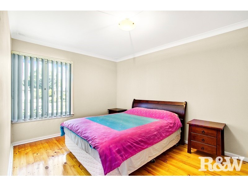 5 Aitape Crescent, Whalan NSW 2770