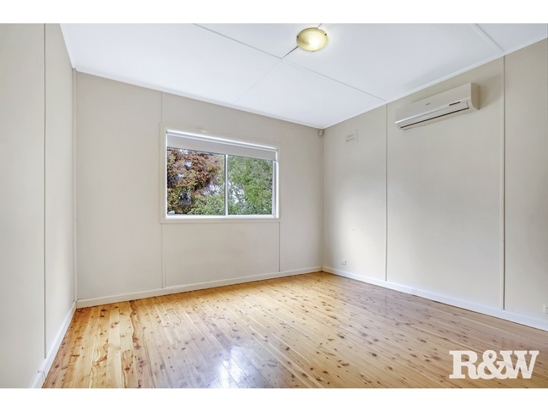 9 Cambridge Street, Cambridge Park NSW 2747