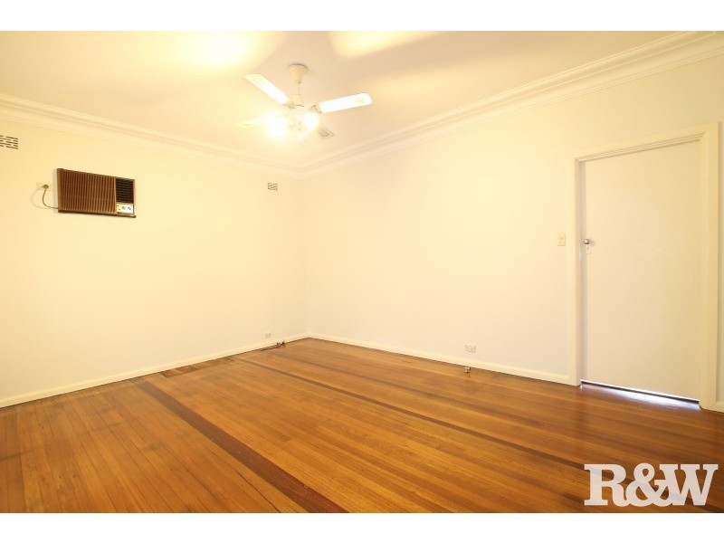 7 Dina Beth Avenue, Blacktown NSW 2148