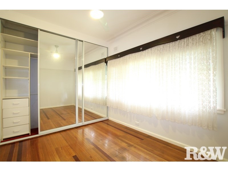 7 Dina Beth Avenue, Blacktown NSW 2148