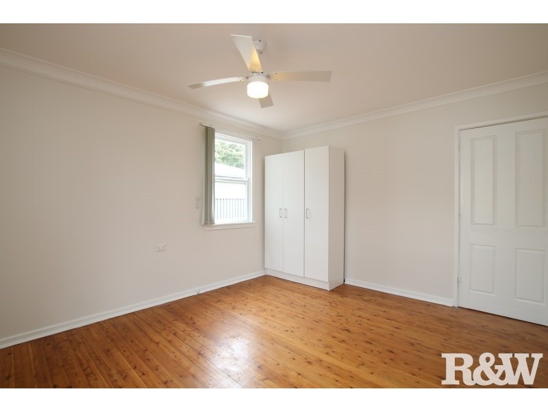 14 Copeland Road, Lethbridge Park NSW 2770