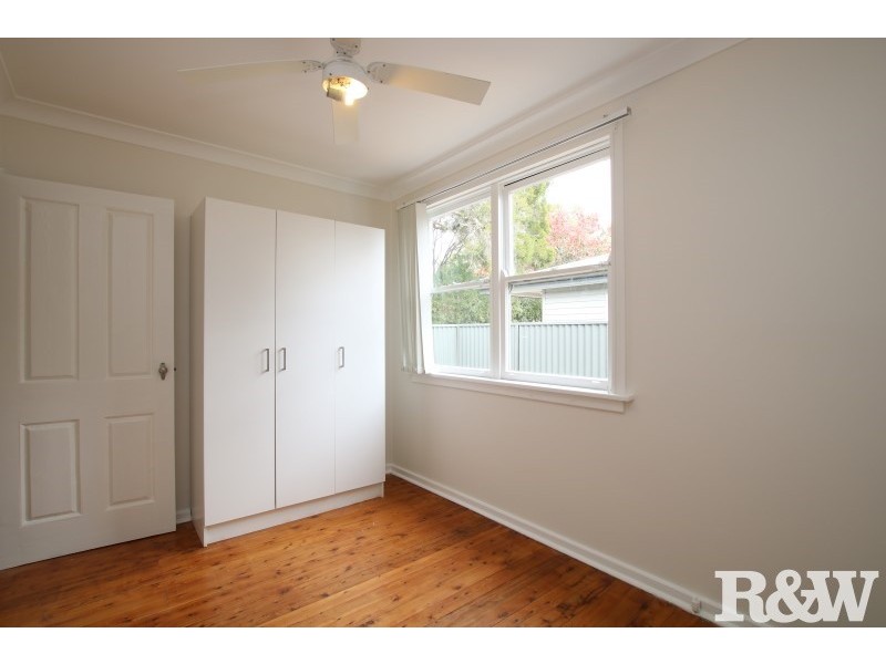 14 Copeland Road, Lethbridge Park NSW 2770