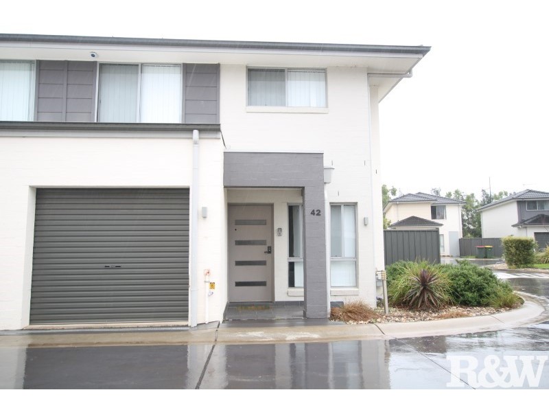 42/30 Australis Drive, Ropes Crossing NSW 2760