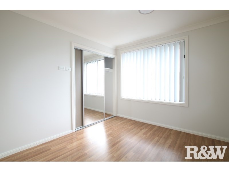 42/30 Australis Drive, Ropes Crossing NSW 2760