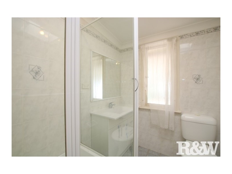 19 Wangaroa Crescent, Lethbridge Park NSW 2770