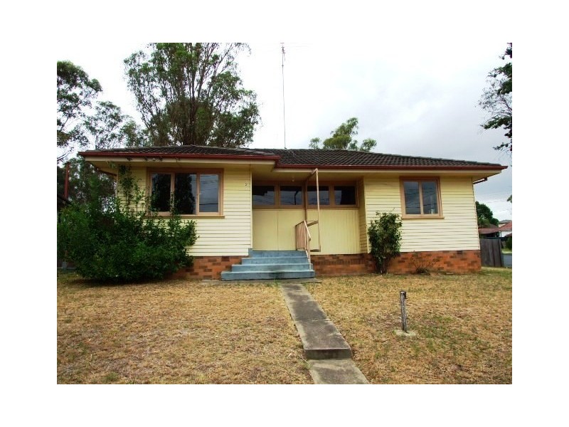 2  KARANGI ROAD, Whalan NSW 2770