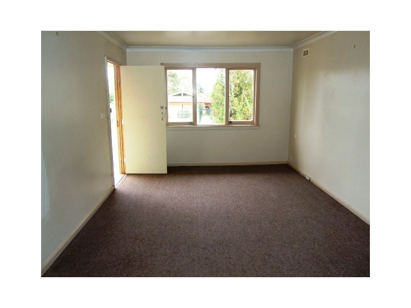 2  KARANGI ROAD, Whalan NSW 2770