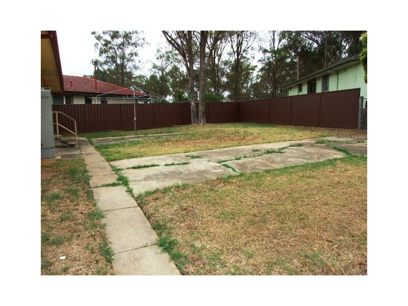 2  KARANGI ROAD, Whalan NSW 2770