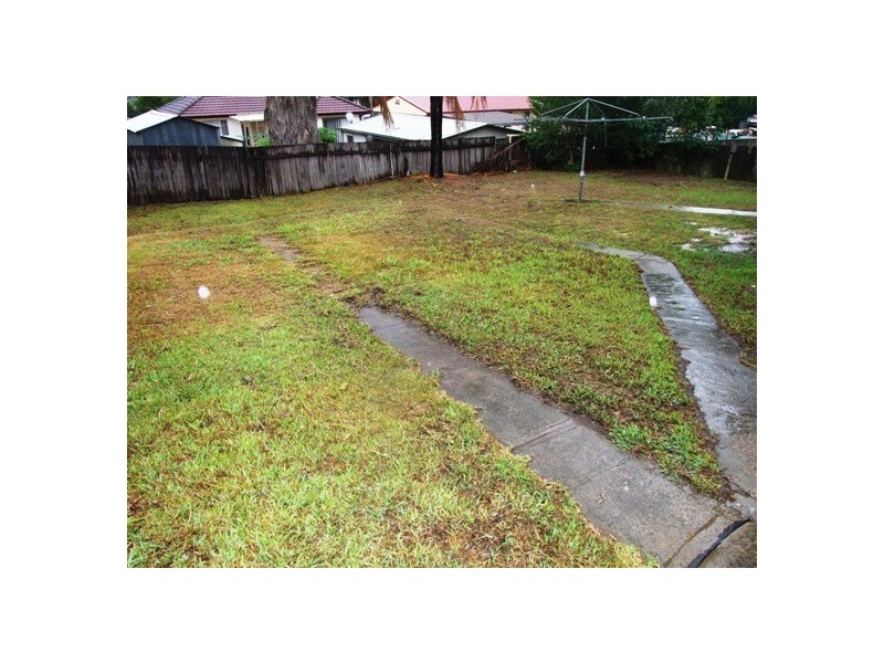 30 LUZON AVENUE, Lethbridge Park NSW 2770