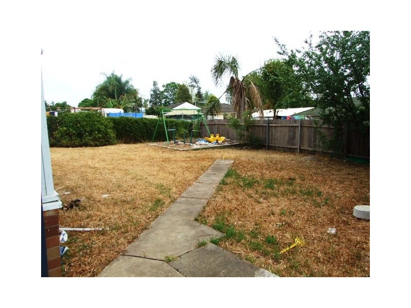 41  NELLA DAN AVENUE, Tregear NSW 2770