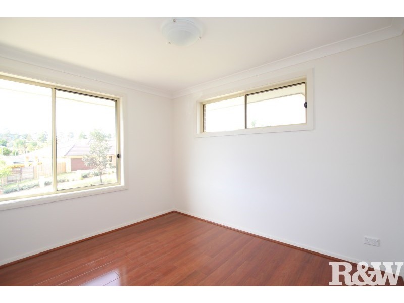 27 Gawler Avenue, Minto NSW 2566