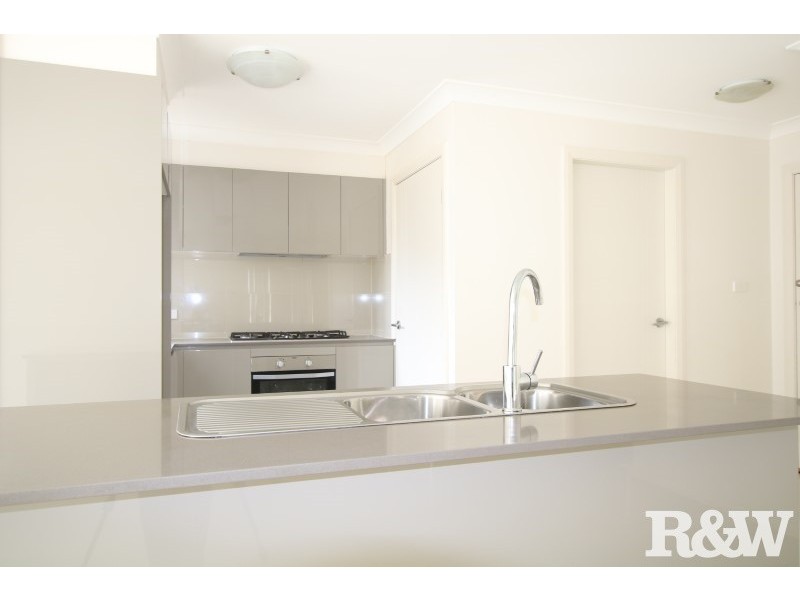 27 Gawler Avenue, Minto NSW 2566