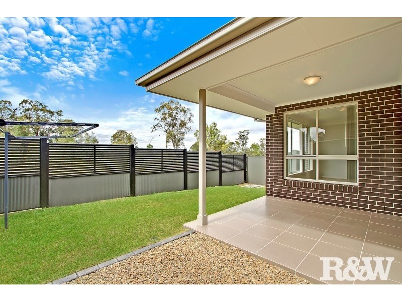 28 Murcutt Street, Ropes Crossing NSW 2760