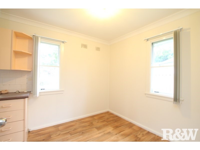 27 Kista Dan Avenue, Tregear NSW 2770