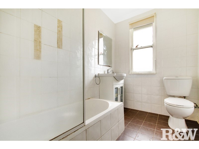 16 Nella Dan Avenue, Tregear NSW 2770