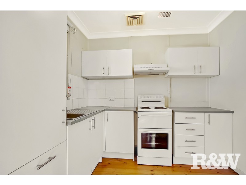 4 McCrae Place, Blackett NSW 2770