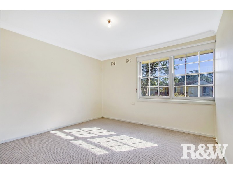 4 McCrae Place, Blackett NSW 2770