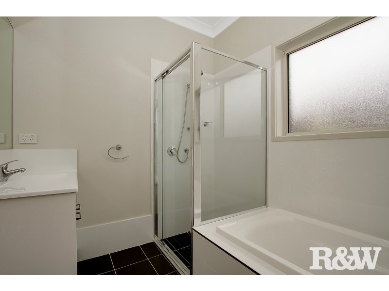 18 Dutton Street, Spring Farm NSW 2570