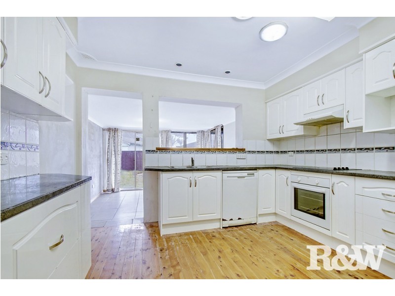 6 Tarun Place, Dharruk NSW 2770