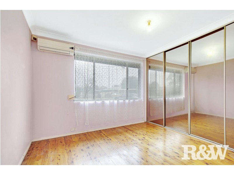 6 Tarun Place, Dharruk NSW 2770