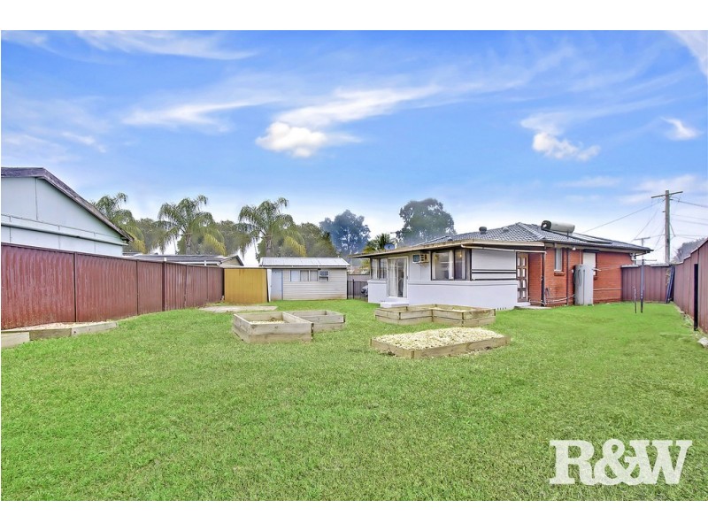 6 Tarun Place, Dharruk NSW 2770