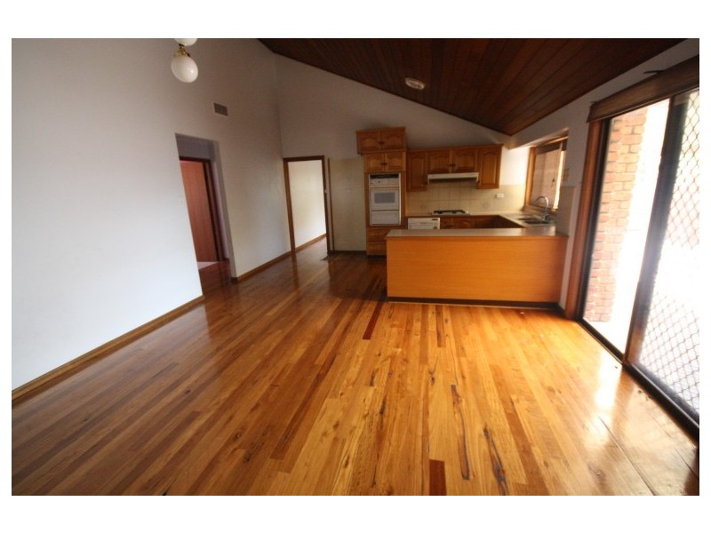 31 SAUTERNE CRESCENT, Minchinbury NSW 2770