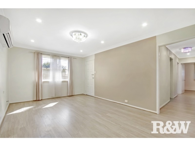 55 Noumea Street, Lethbridge Park NSW 2770