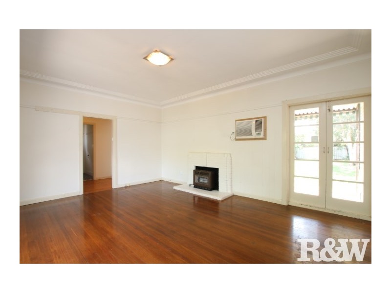 28 Sydney Street, St Marys NSW 2760