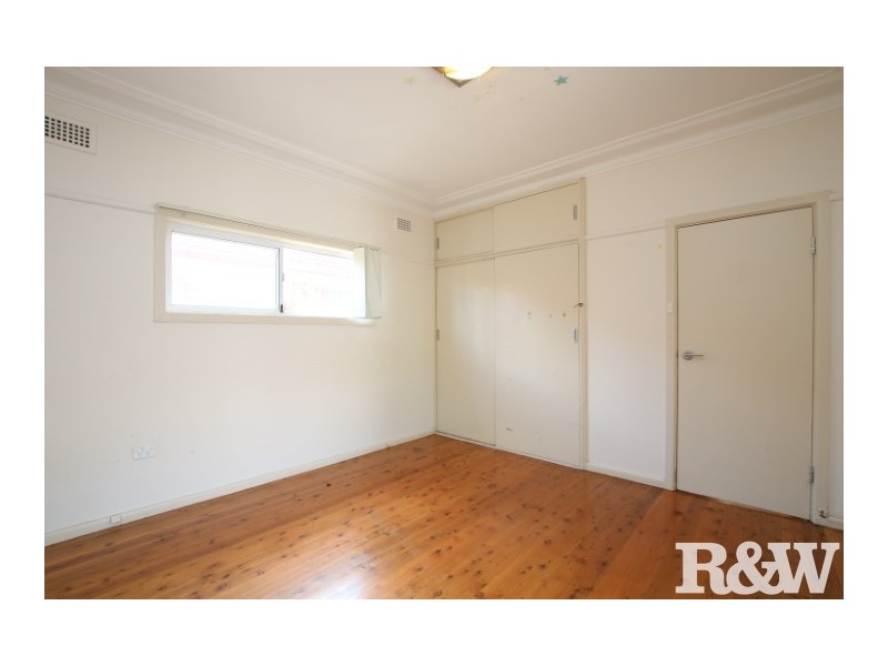 28 Sydney Street, St Marys NSW 2760