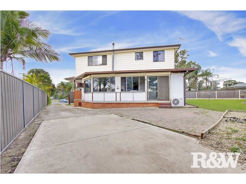 9 Wallis Place, Willmot NSW 2770