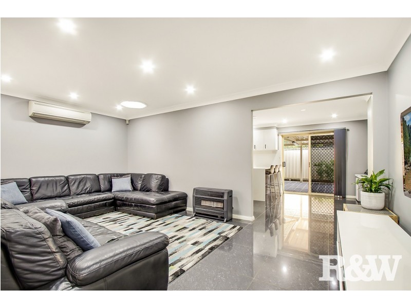 8 Amanda Close, Dean Park NSW 2761