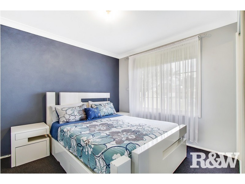 8 Amanda Close, Dean Park NSW 2761