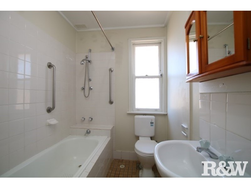 8 Cedar Crescent, North St Marys NSW 2760