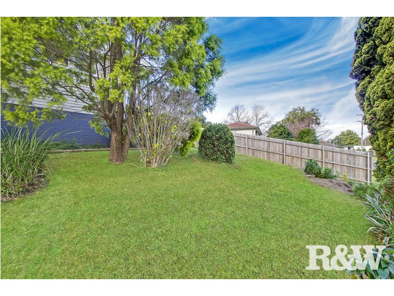 29 Nella Dan Avenue, Tregear NSW 2770