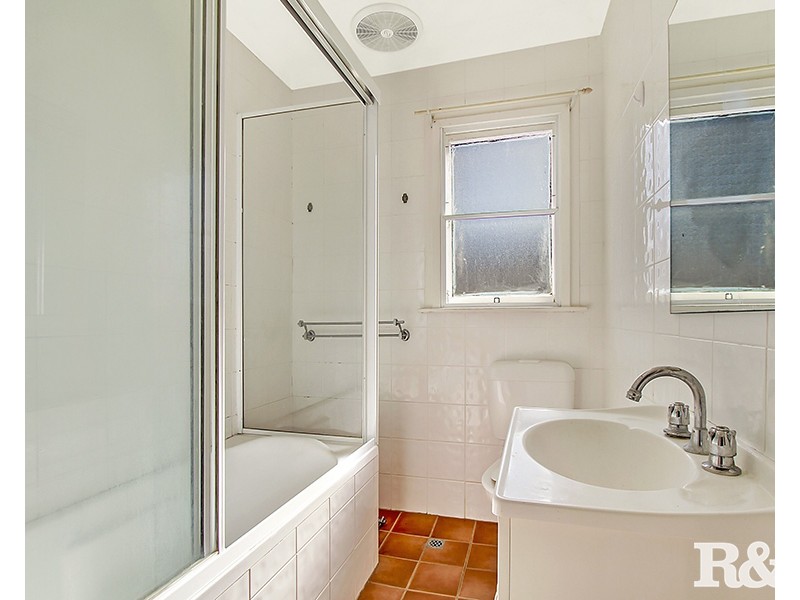 206 Woodstock Avenue, Whalan NSW 2770