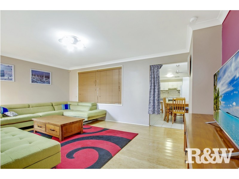 43A Unicombe Crescent, Oakhurst NSW 2761