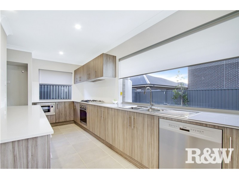 33 Wilcox Street, Marsden Park NSW 2765