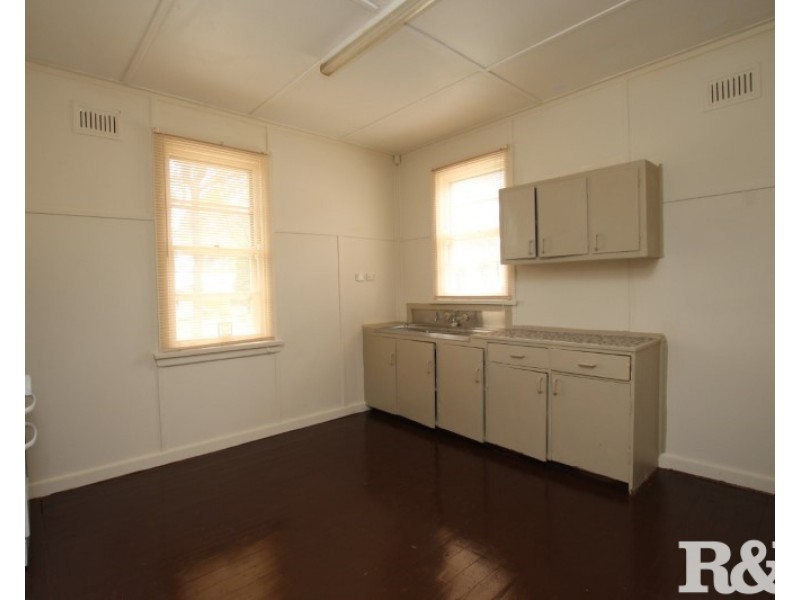 9 Griffiths Street, North St Marys NSW 2760