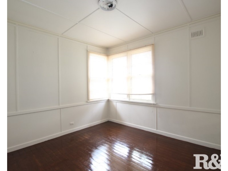 9 Griffiths Street, North St Marys NSW 2760