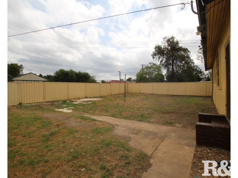 9 Griffiths Street, North St Marys NSW 2760