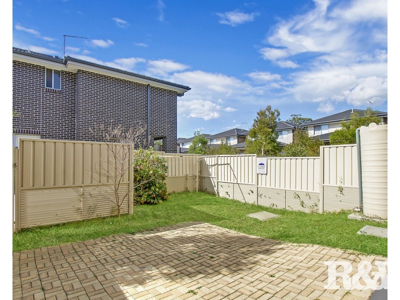 4B Blenheim Avenue, Rooty Hill NSW 2766